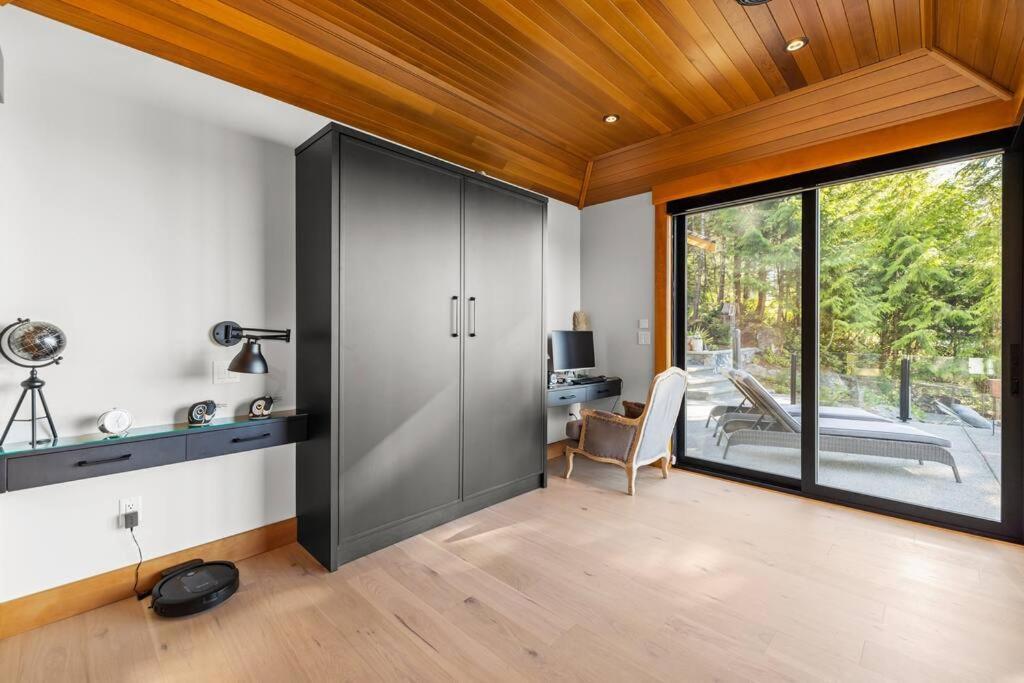 Villa Kingfisher Manor Sooke Exterior foto