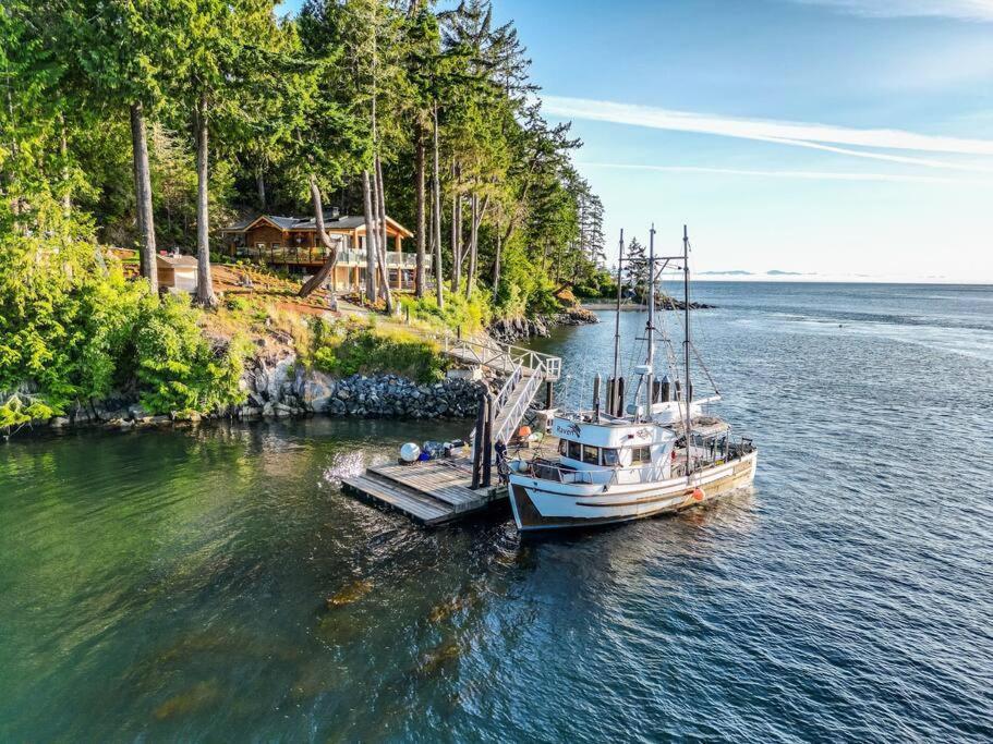 Villa Kingfisher Manor Sooke Exterior foto