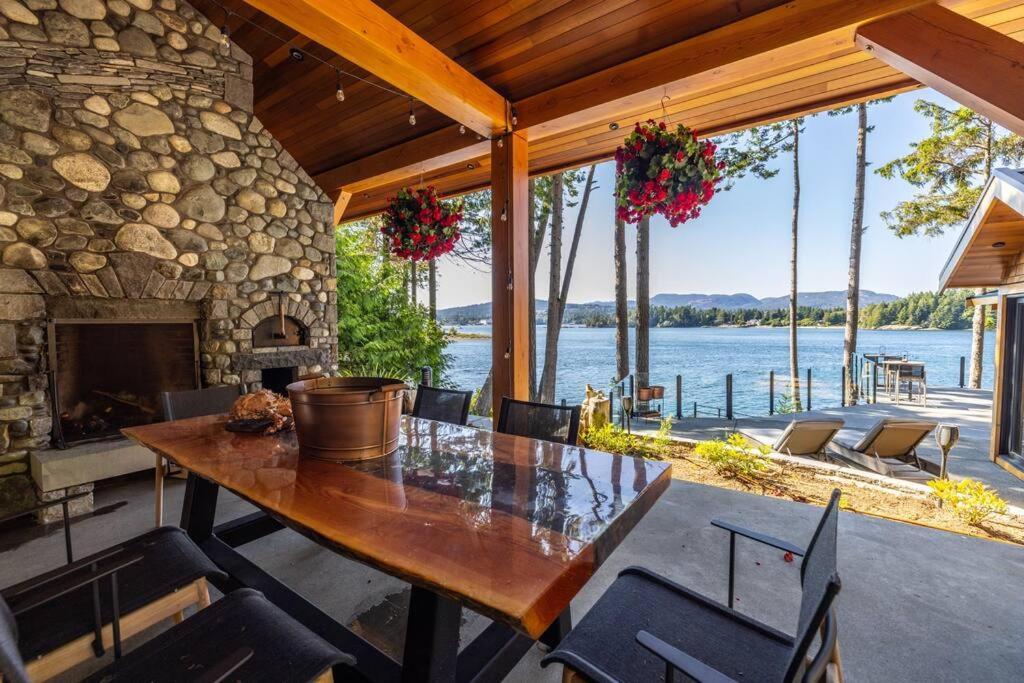 Villa Kingfisher Manor Sooke Exterior foto
